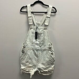 “BlankNYC” Size S Distressed Overalls
